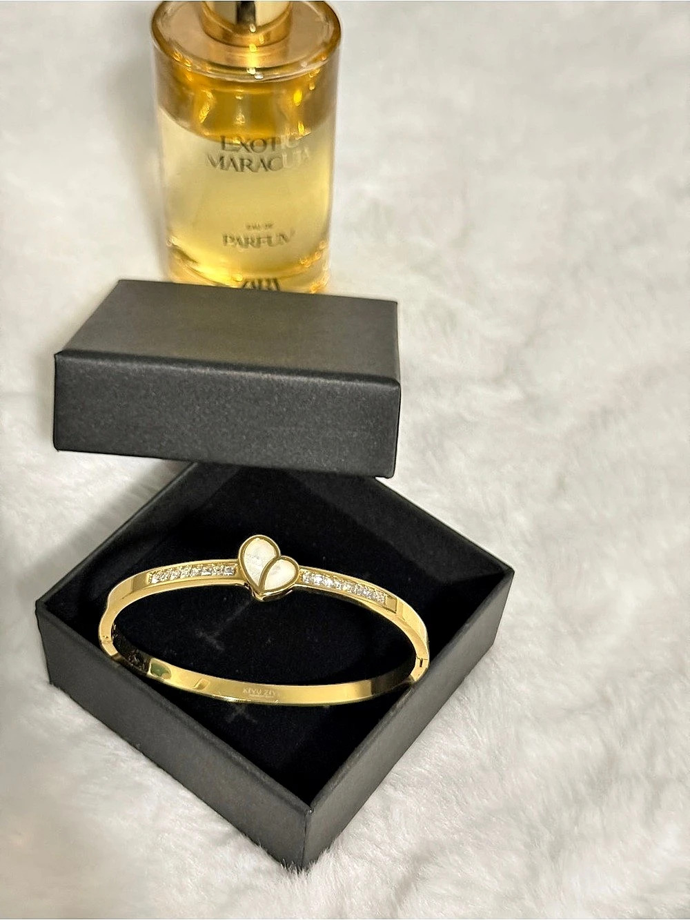 ✨For Your Lovable person ✨Heart Crystal Bangle